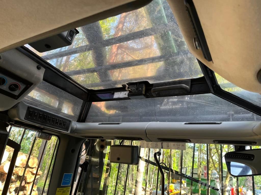 Valtra T183 Versu Traktorit