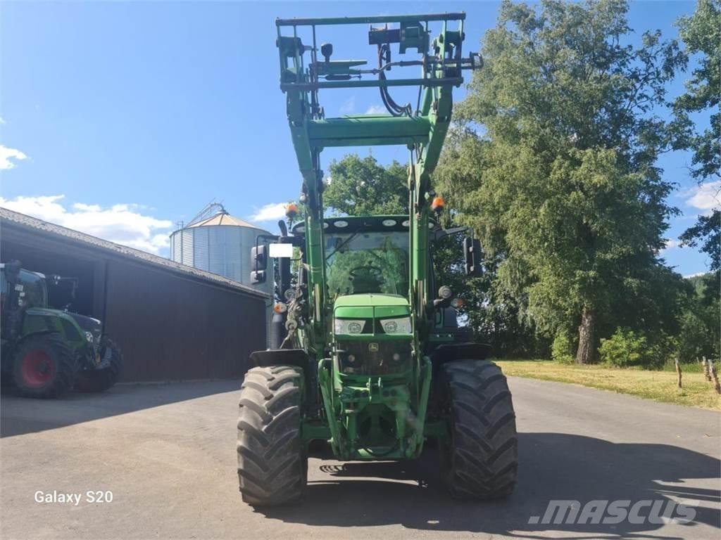 John Deere 6130R Traktorit