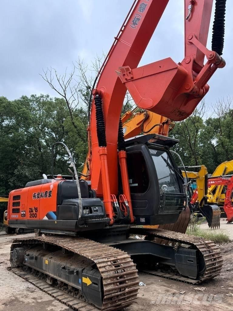 Hitachi ZX 200 Telakaivukoneet