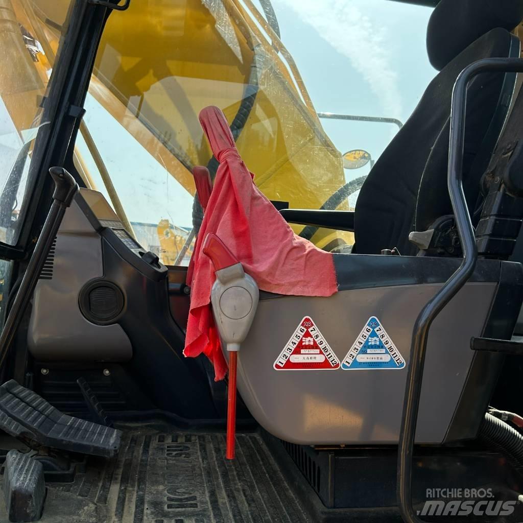Komatsu 200-8 Telakaivukoneet