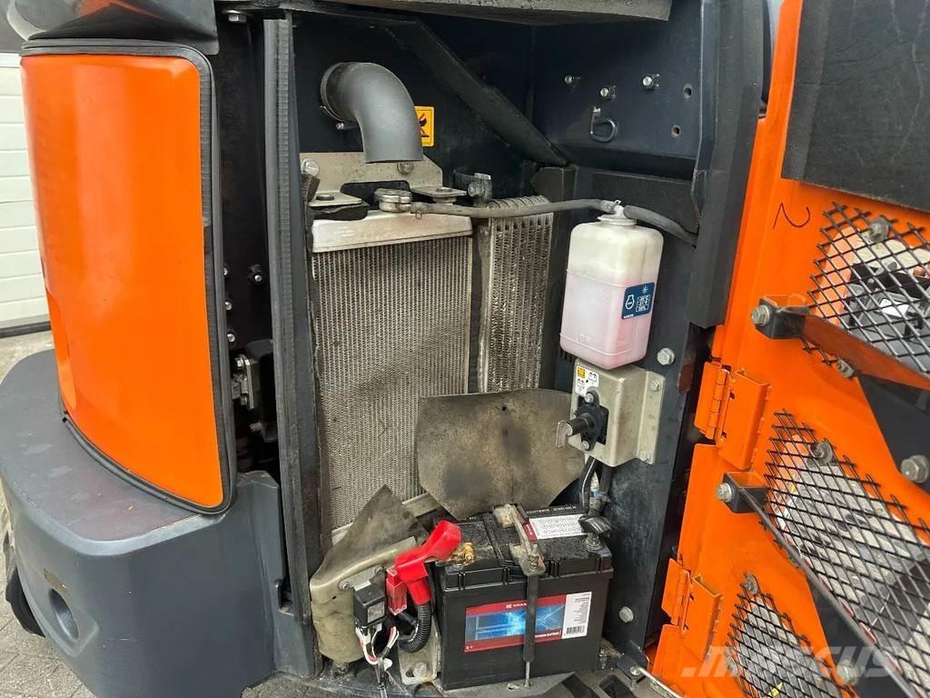 Hitachi ZX26U-6CR Minikaivukoneet < 7t