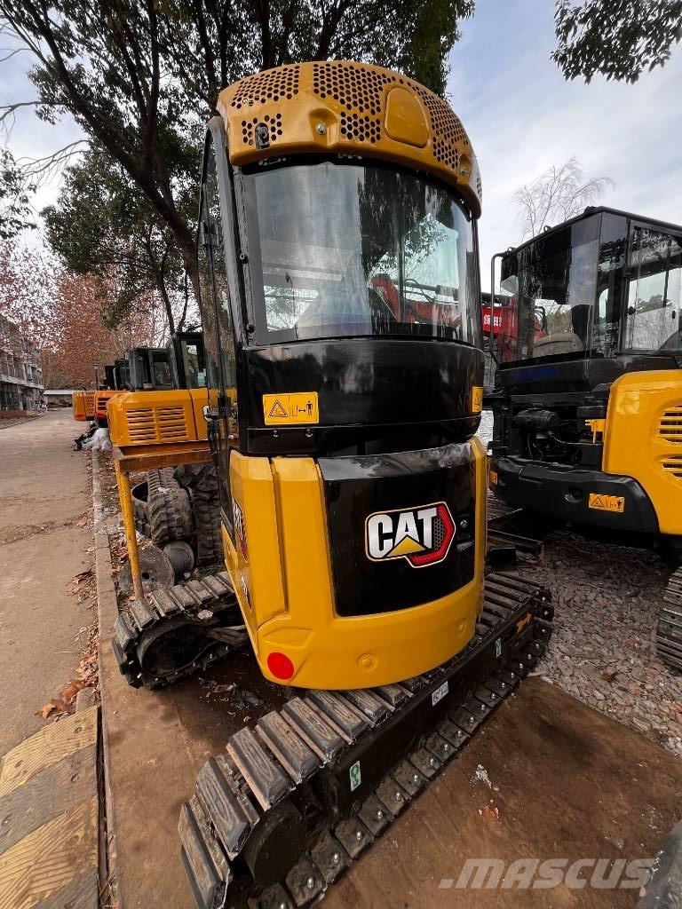 CAT 302 Telakaivukoneet