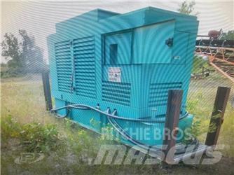 Onan 300 KW Dieselgeneraattorit