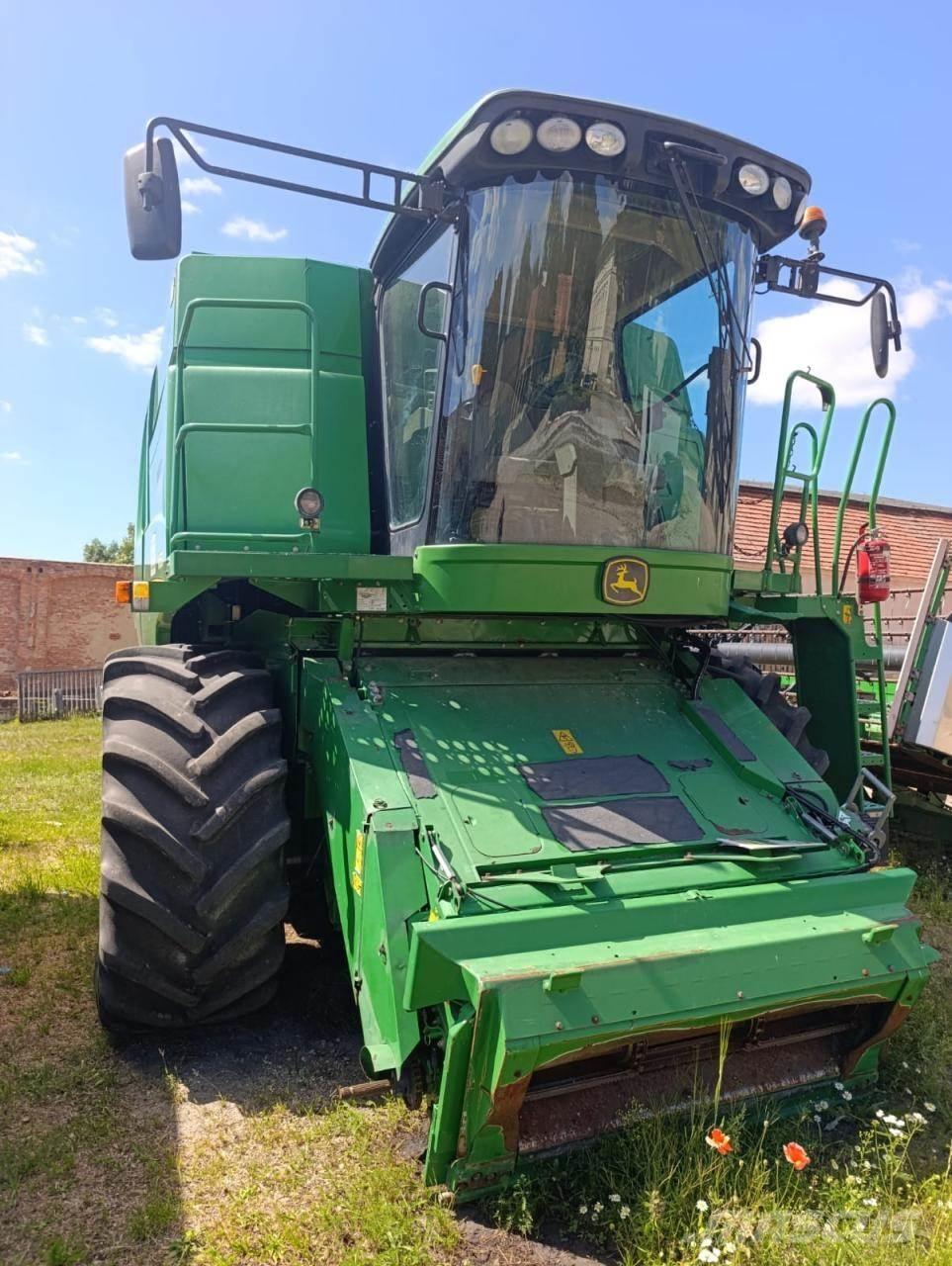 John Deere W650 Leikkuupuimurit