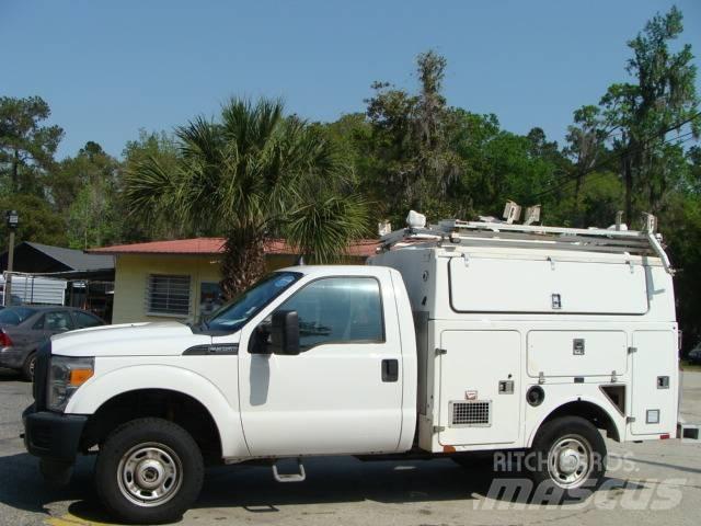 Ford F 350 SD Lava-autot