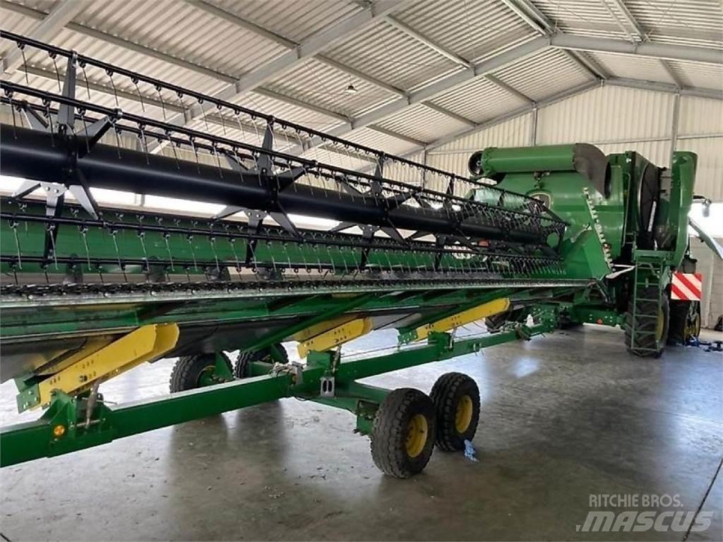 John Deere S 680 Leikkuupuimurit