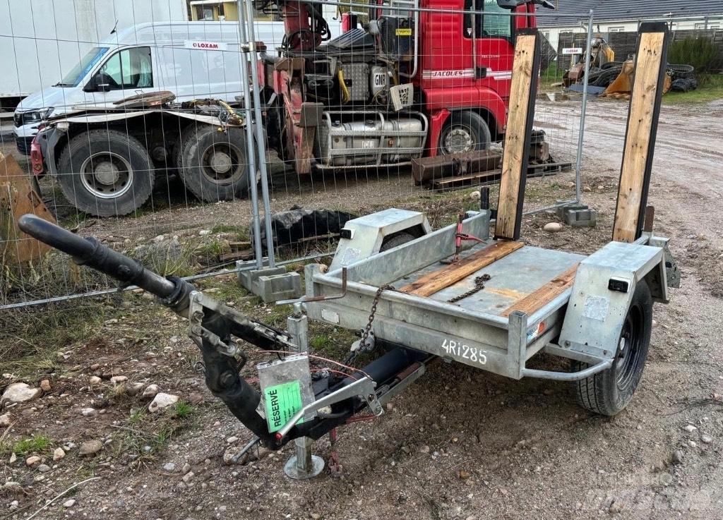 Moiroud TB 1250 Autonkuljetusperävaunut