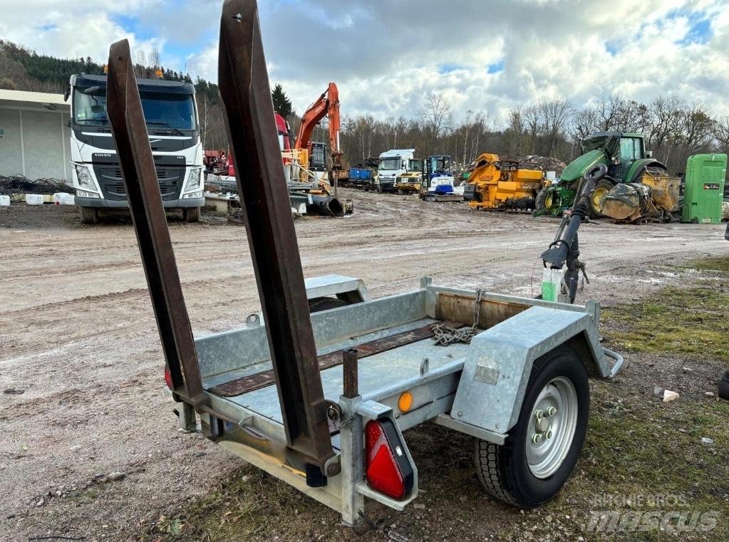 Moiroud TB 1250 Autonkuljetusperävaunut