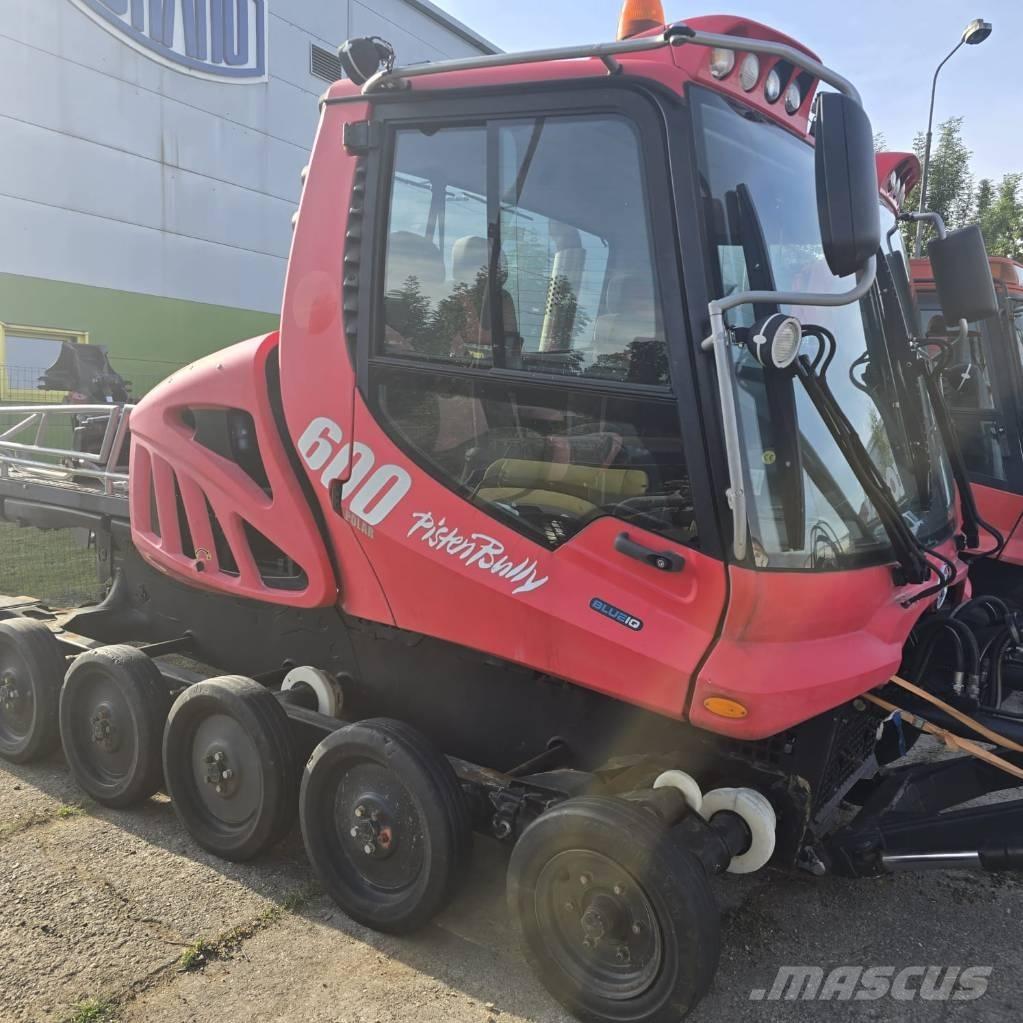 Kässbohrer PB 600 Rinnekoneet