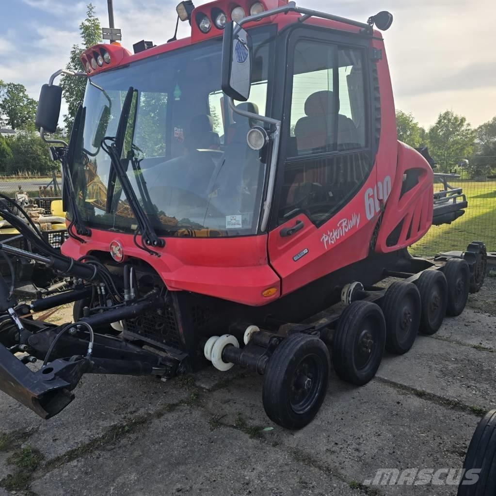 Kässbohrer PB 600 Rinnekoneet