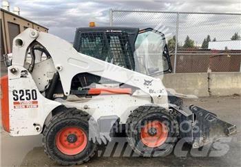 Bobcat S250 Liukuohjatut kuormaajat