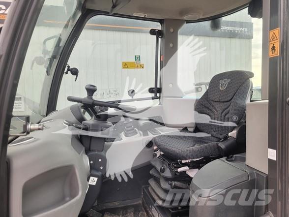 CASE 221F Pyöräkuormaajat