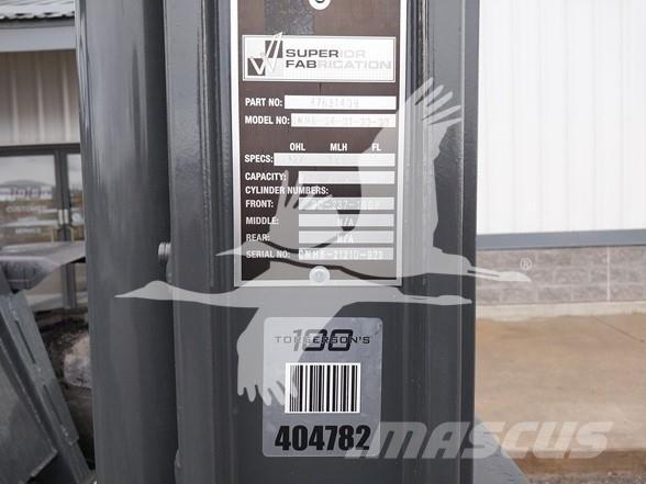 CASE 586H Maastotrukit