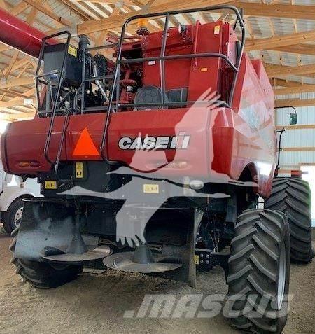 Case IH 7130 Leikkuupuimurit