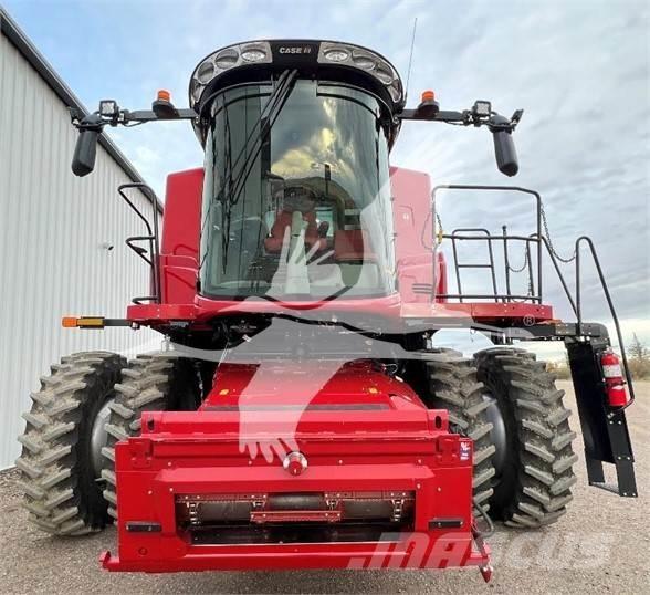 Case IH 8250 Leikkuupuimurit