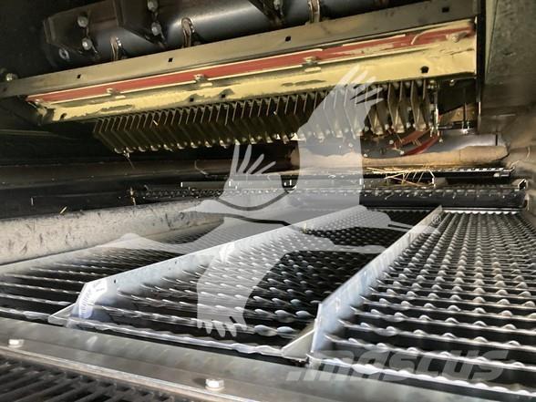 Case IH 8250 Leikkuupuimurit