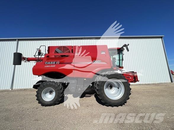 Case IH 8250 Leikkuupuimurit