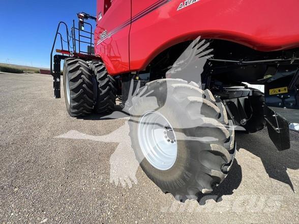 Case IH 8250 Leikkuupuimurit