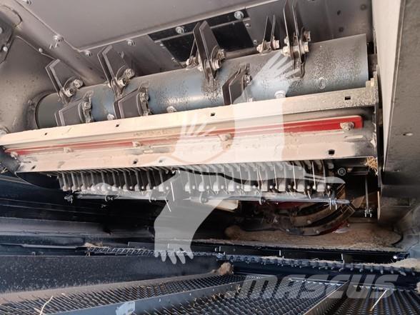 Case IH 8250 Leikkuupuimurit