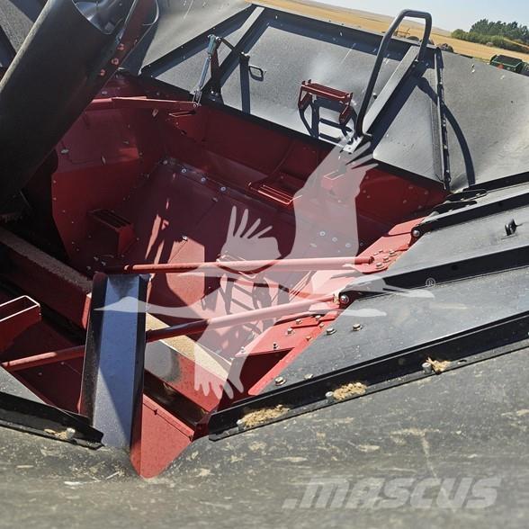 Case IH 8250 Leikkuupuimurit