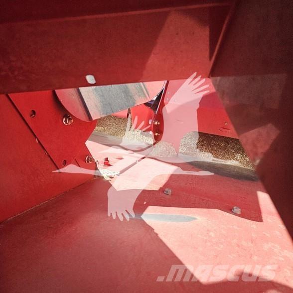 Case IH 8250 Leikkuupuimurit