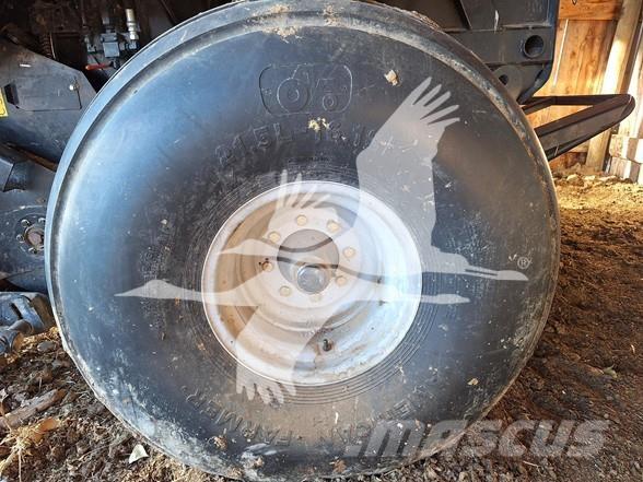 Case IH RB565 Pyöröpaalaimet