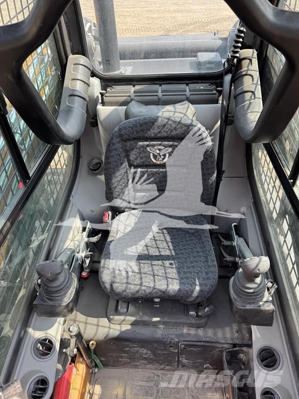 CASE TV450B Liukuohjatut kuormaajat