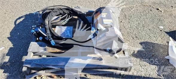 CASE X5075H200 Muut
