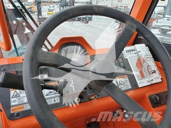 SkyTrak 10054 Kurottajat