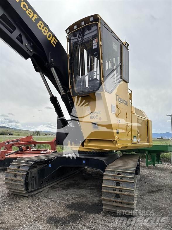Tigercat 880E Nivelpuomikuormaajat