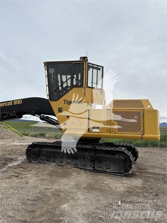 Tigercat 890 Nivelpuomikuormaajat