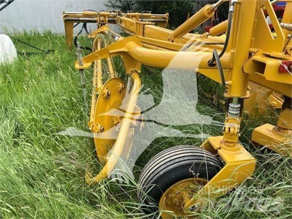 Vermeer R2800 Pöyhimet ja haravat