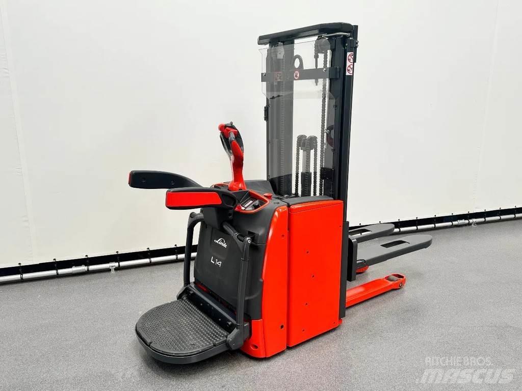 Linde L 14 AP Käyden ajettavat pinoamistrukit