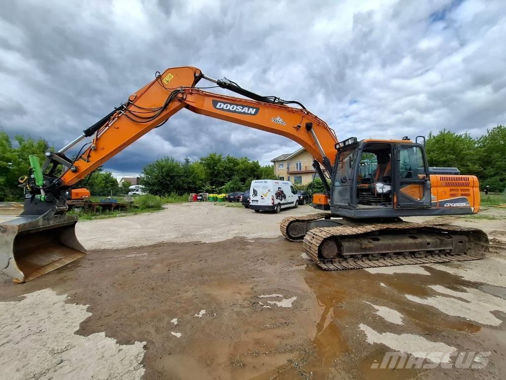 Doosan DX 225 LC-5 Telakaivukoneet