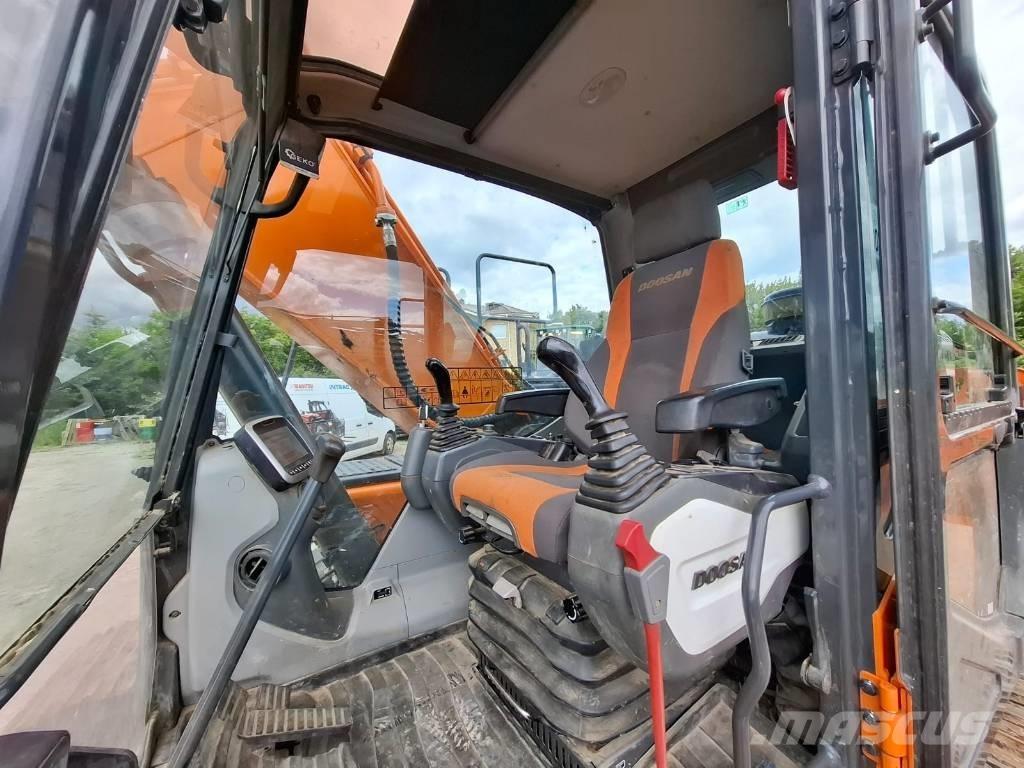 Doosan DX 225 LC-5 Telakaivukoneet