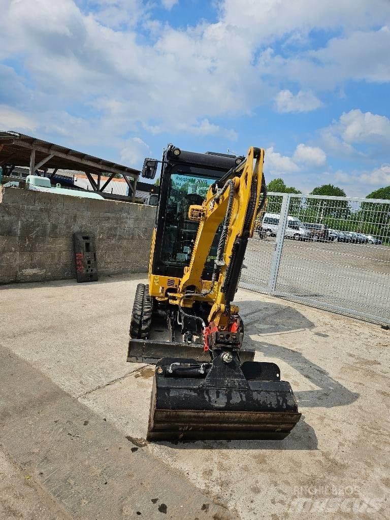 CAT 301.8 Minikaivukoneet < 7t