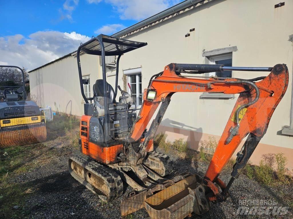 Hitachi ZX 19 U Minikaivukoneet < 7t