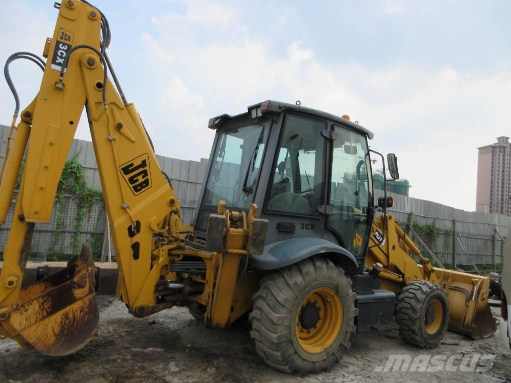 JCB 3 CX Kaivurikuormaajat