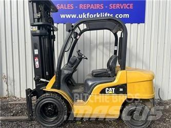 CAT DP 30 N Dieseltrukit