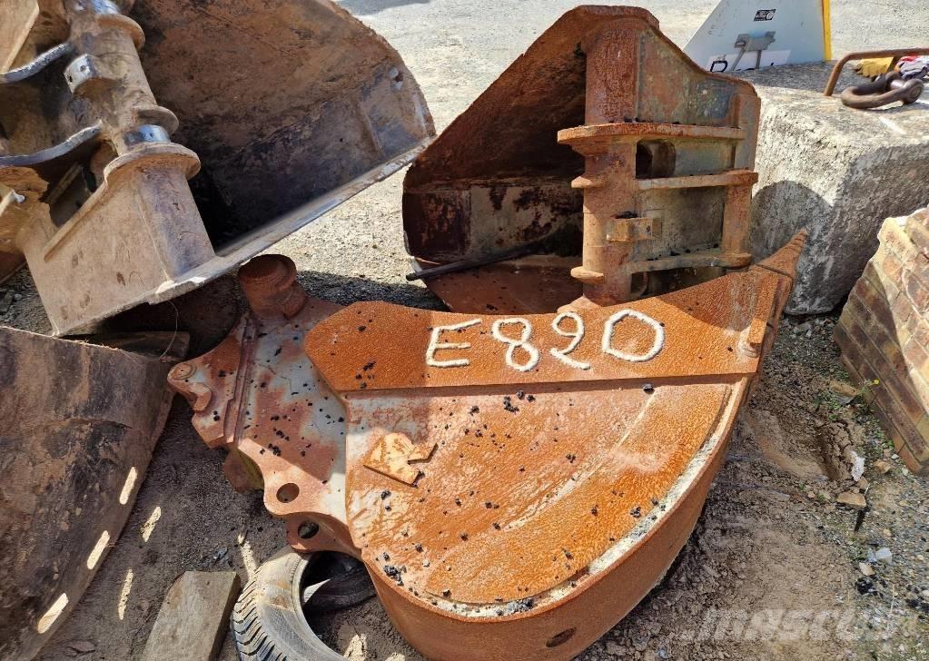 JCB JS 145 W Pyöräkaivukoneet