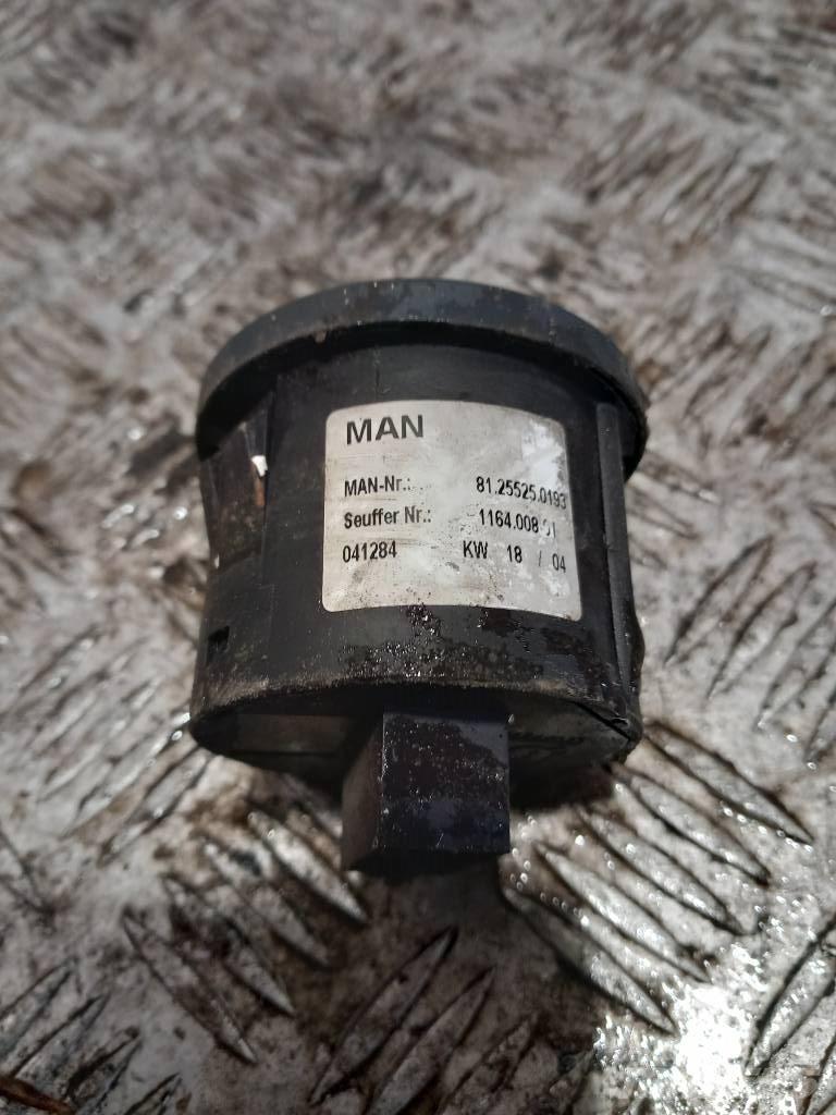 MAN TGA  81255250193 Ohjaamot ja sisustat