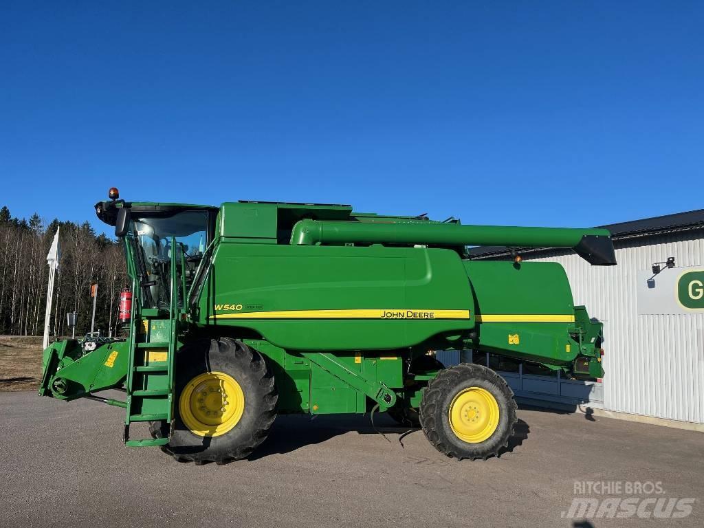 John Deere W540 Leikkuupuimurit