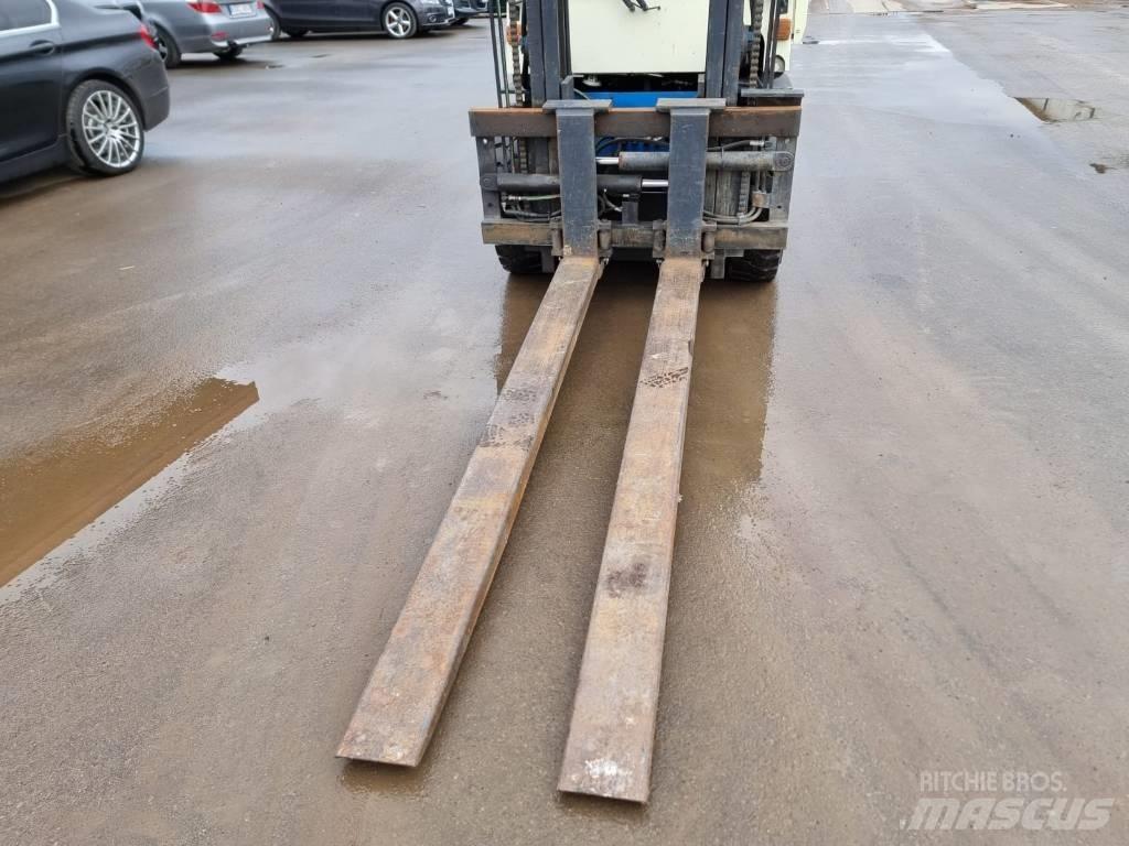 Kalmar DB 4,5-500 Dieseltrukit