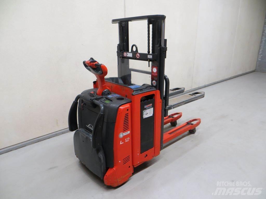 Linde L12L AP Ajettavat pinoamisvaunut