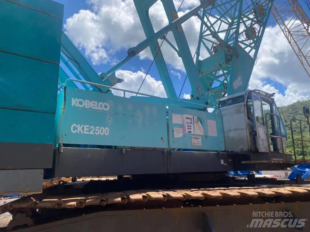 Kobelco CKE 2500 Tela-alustaiset nosturit
