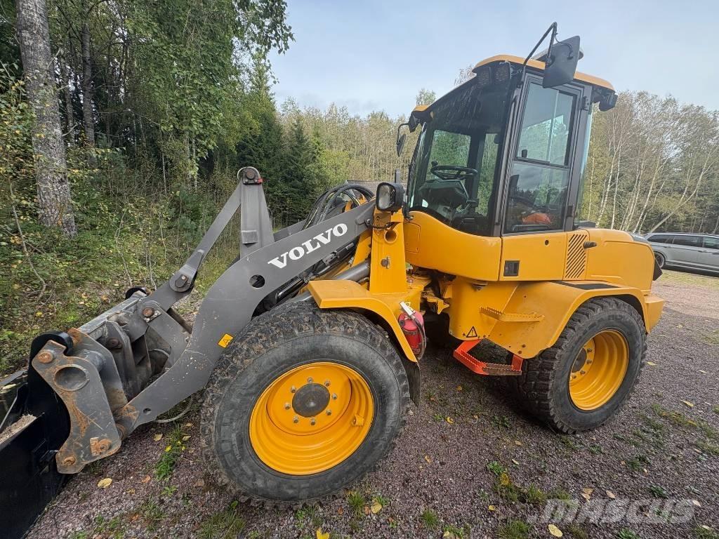Volvo L 35 G Pyöräkuormaajat