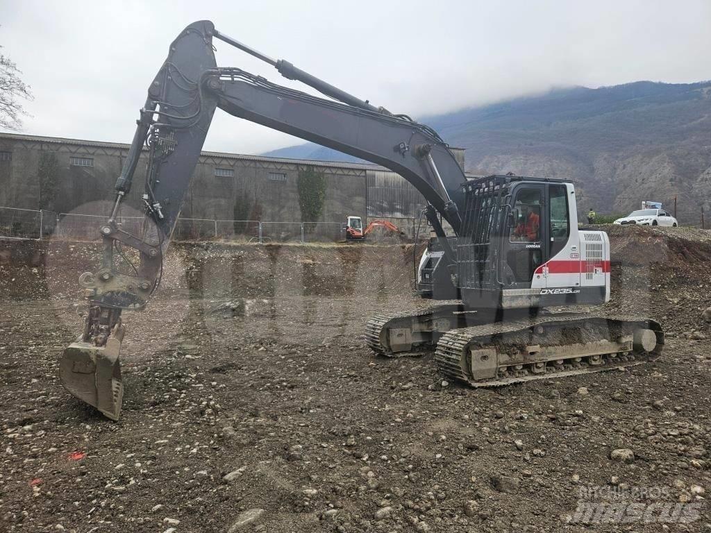 Doosan DX 235 LCR Telakaivukoneet