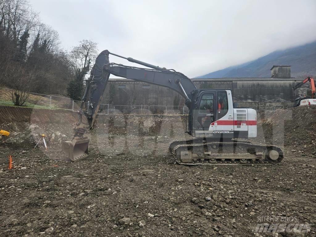 Doosan DX 235 LCR Telakaivukoneet