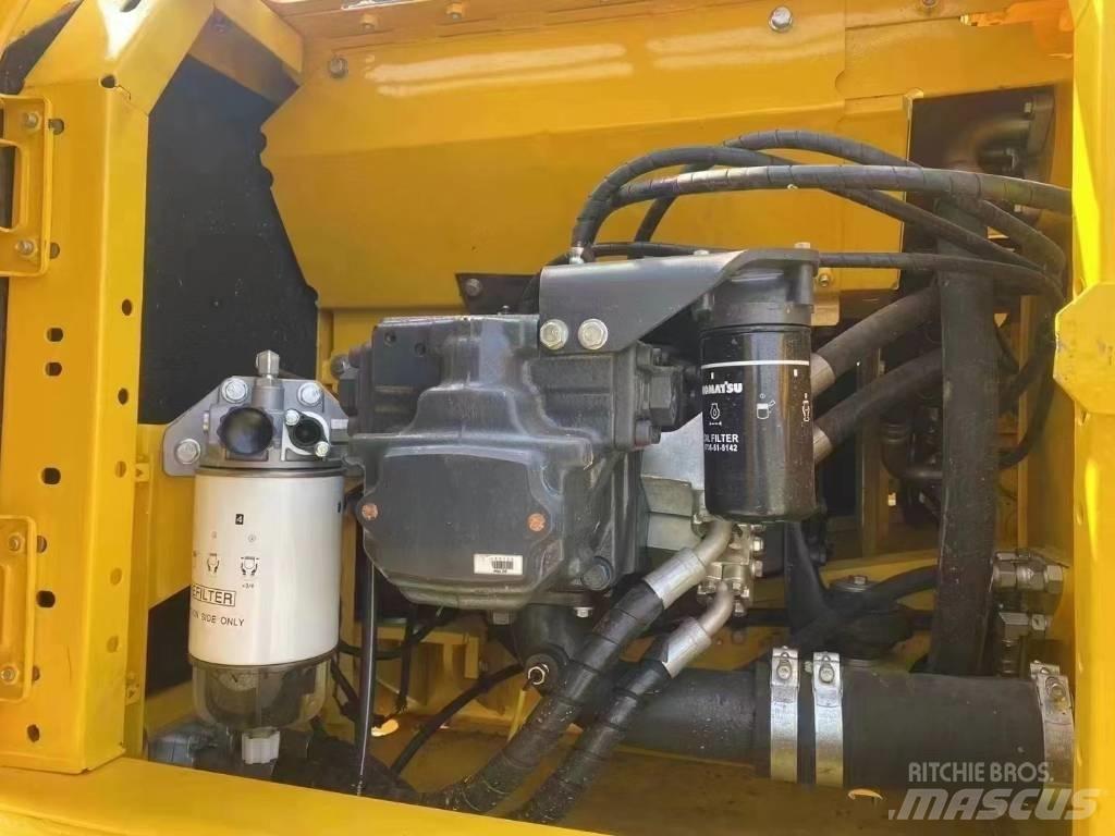 Komatsu PC 200-8 Midikaivukoneet 7t - 12t