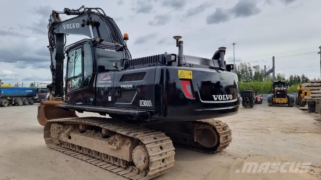 Volvo EC 300 D L Telakaivukoneet